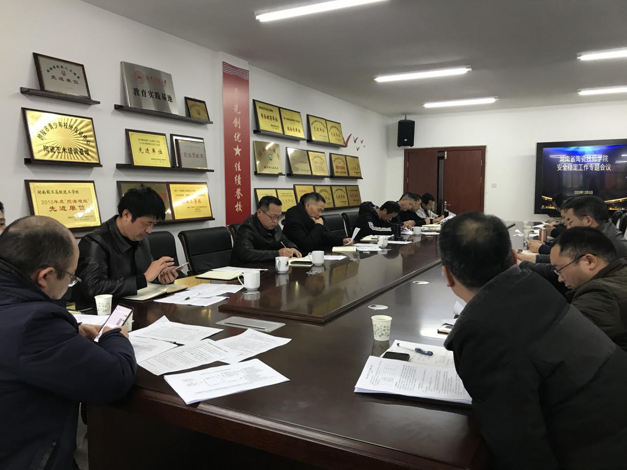 8abcfabfcc92fbf45c9f0ef48af4561.jpg