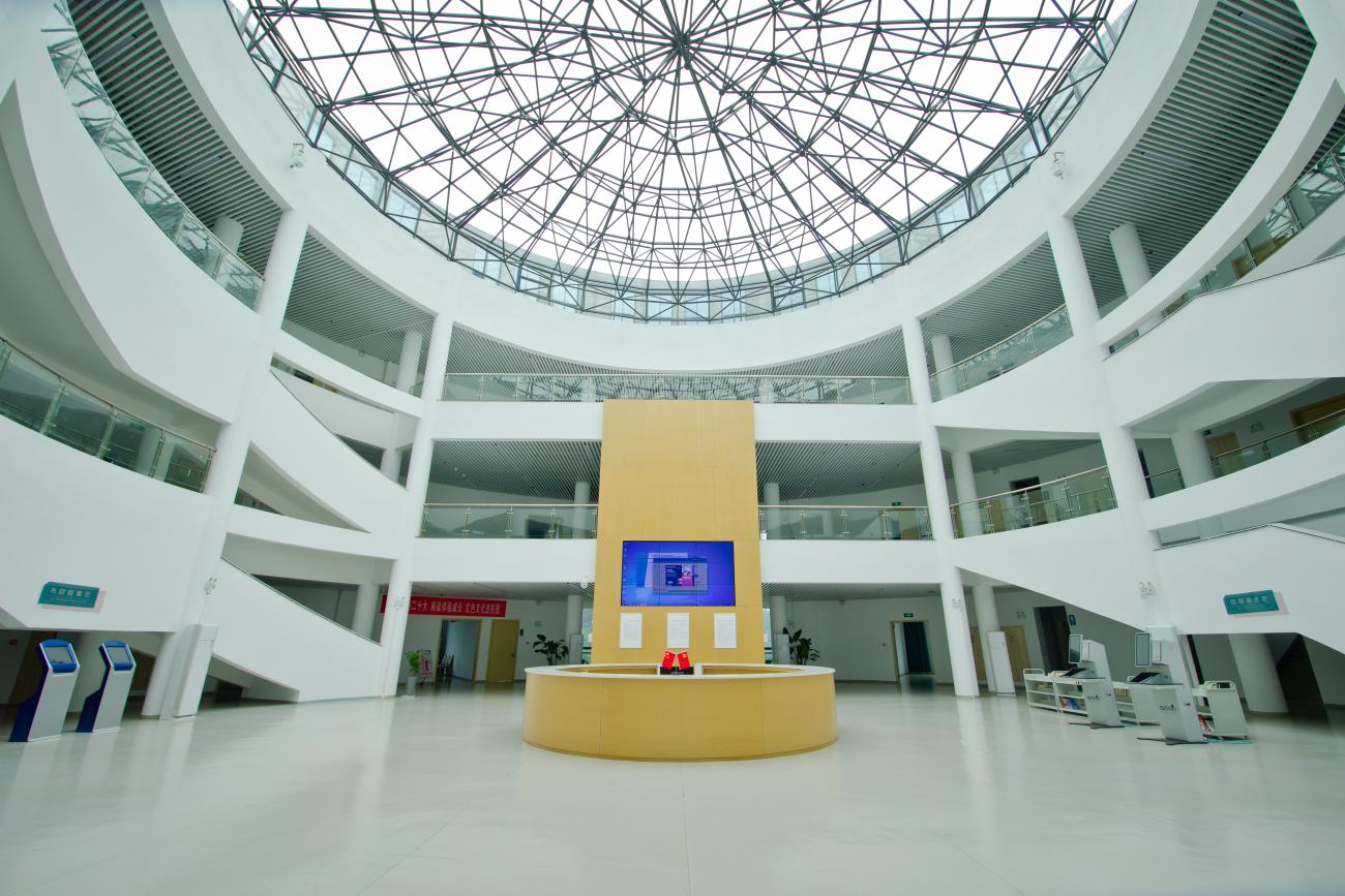 LIAO0325.jpg