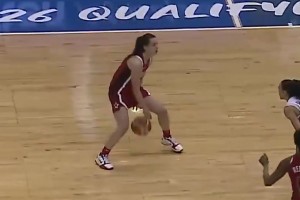 超级自信克拉克三分线外两步超远飙中！！